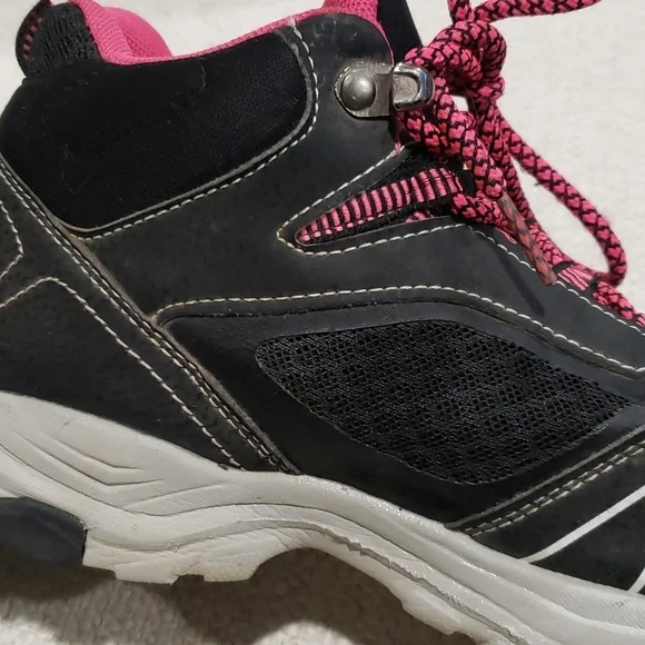 Pink and black snickers kids size 3 - Picture 8 of 8